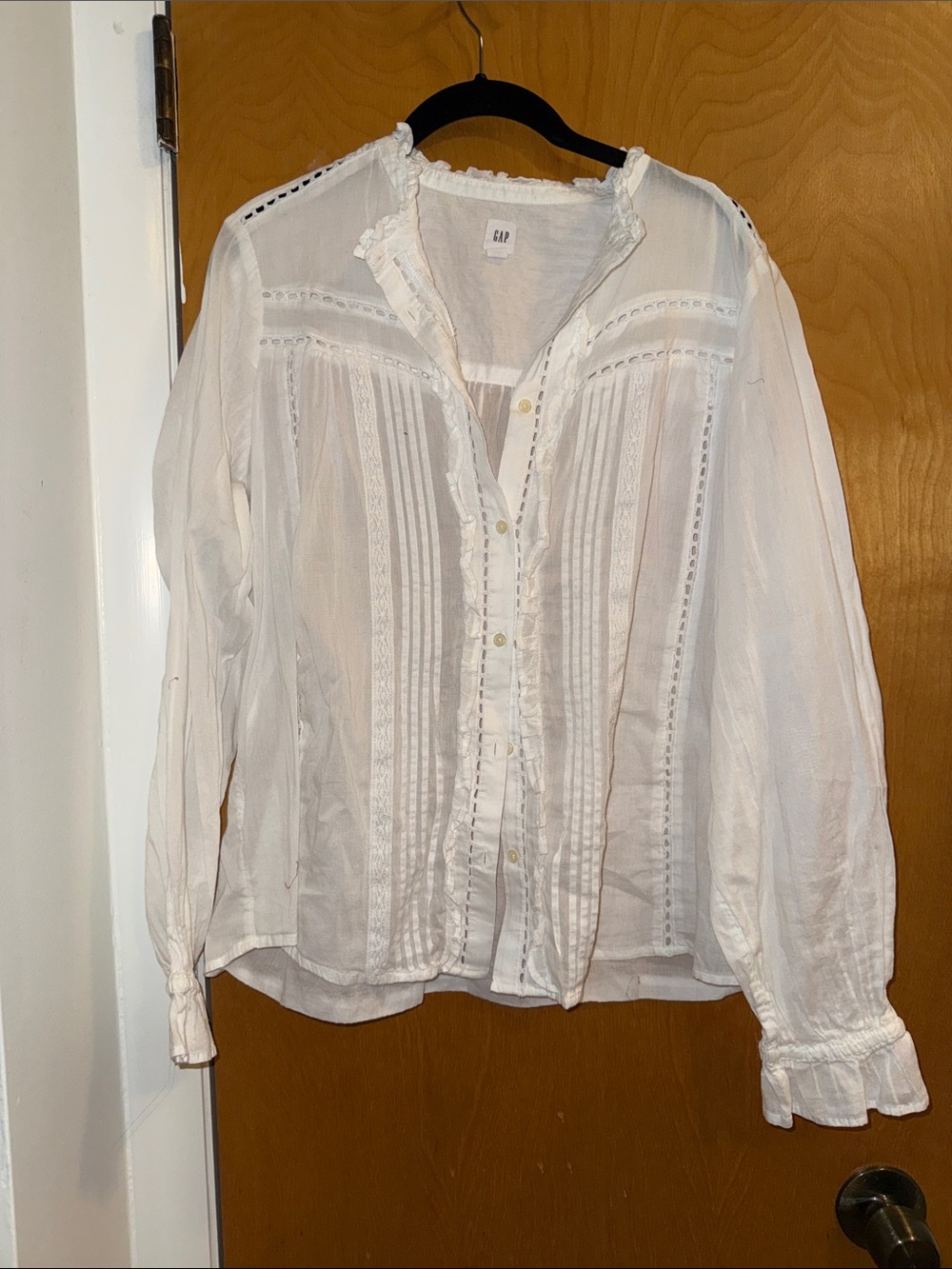 GAP White Ruffle Pintuck Lace-Trim Blouse